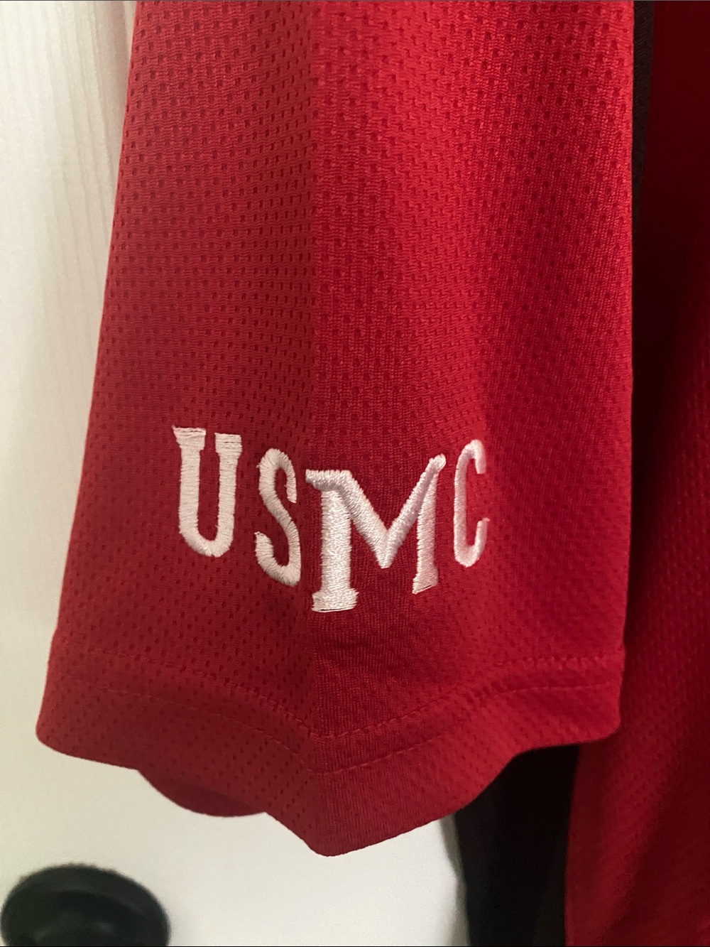 United States Marine Corps Red Polo Shirt with Black Panels - Picture 4 of 5